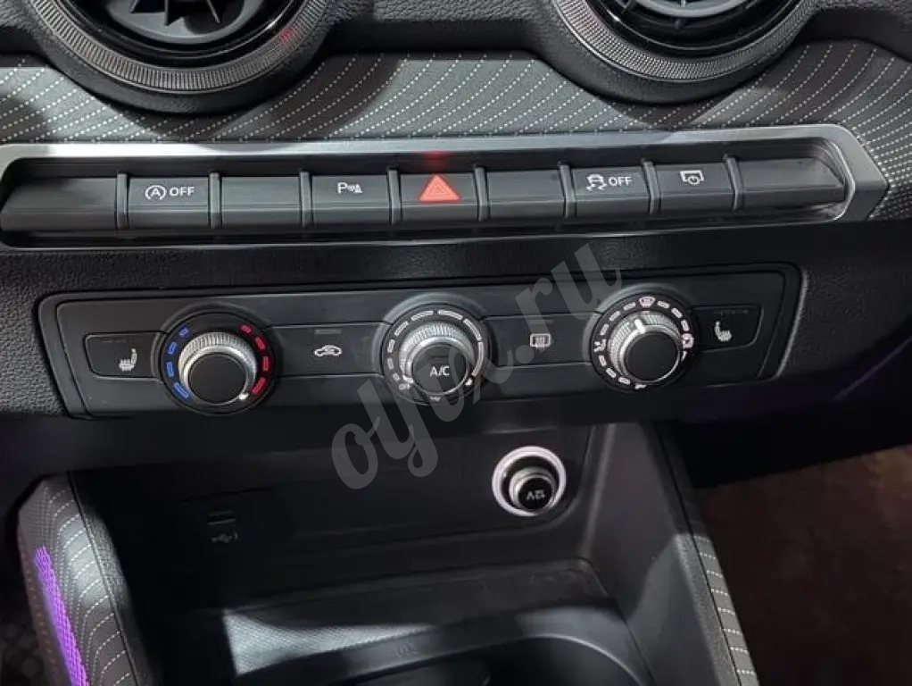 Audi Q2L модельный ряд