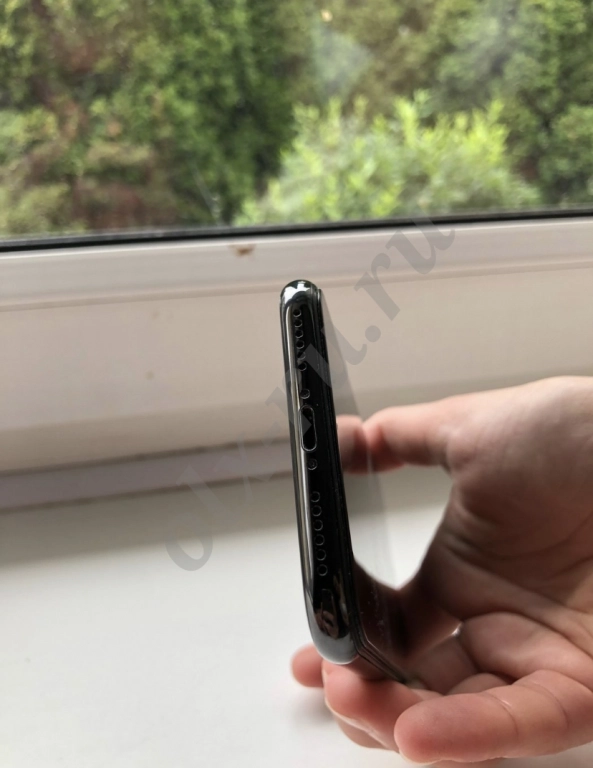 iPhone X 64 GB чёрный