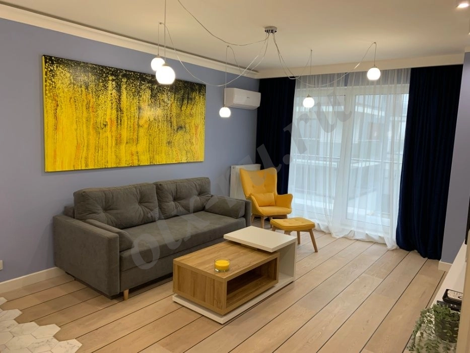 Квартира, 4 комнаты, 93 м², Агент