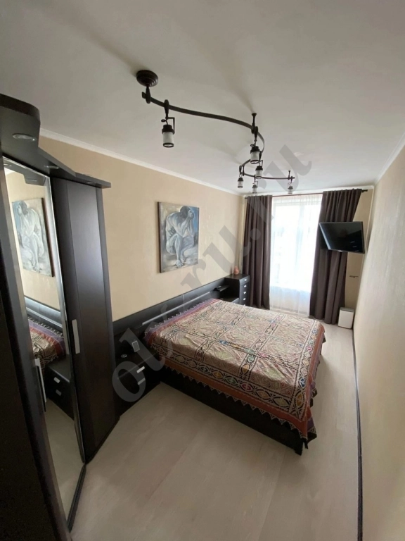 Квартира, 3 комнаты, 80 м², Собственник