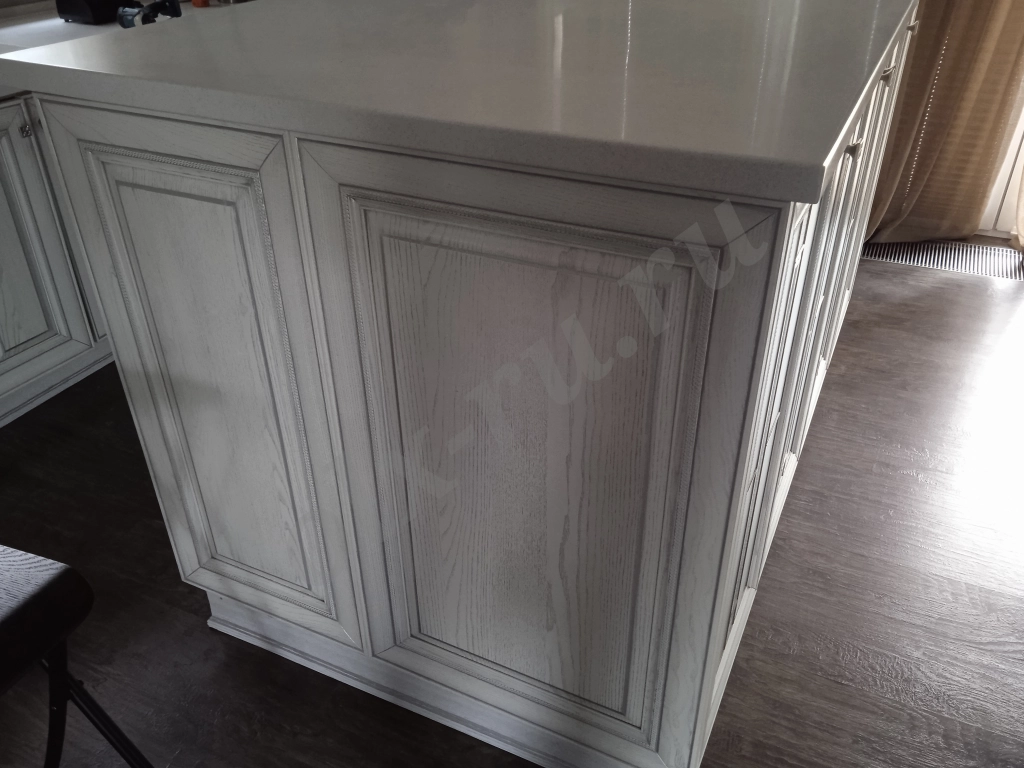 Барный стол