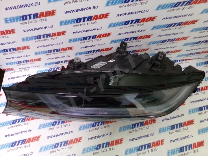 Продам новые фары на BMW i8