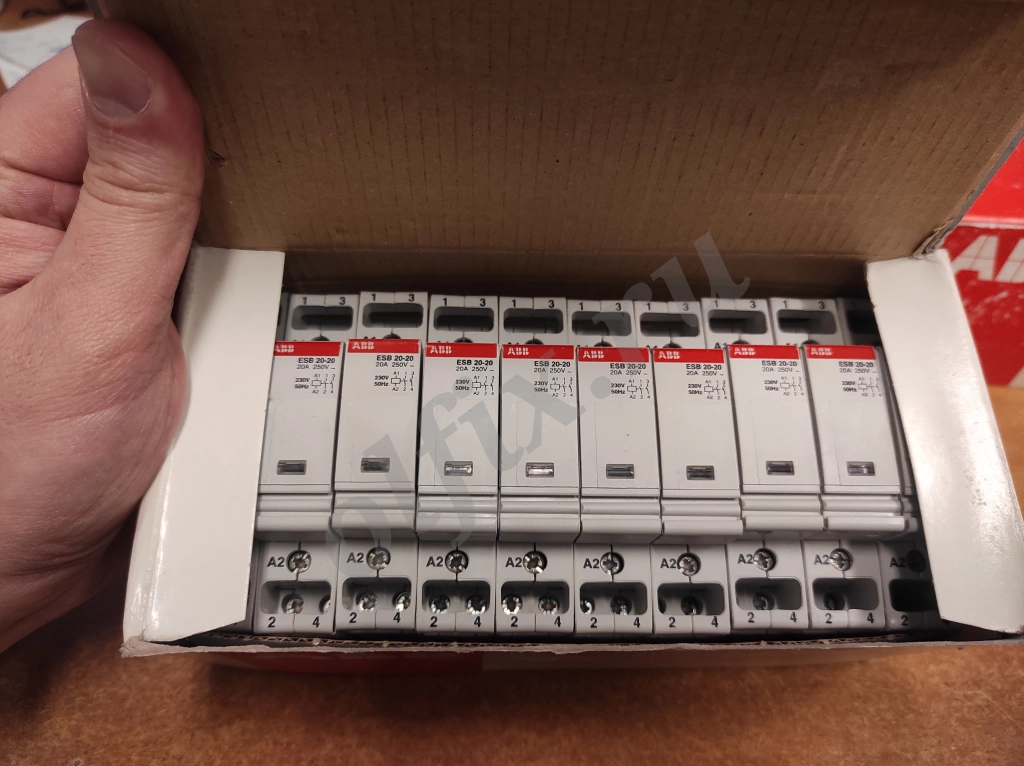 Контакторы ABB ESB 20-20    20A 250V