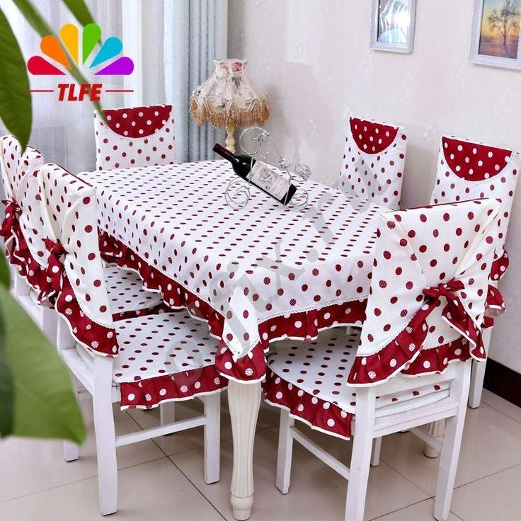 Компания «Прямая строчка» предоставит услуги поточного швейного производства интерьерного текстиля по оптовым ценам.