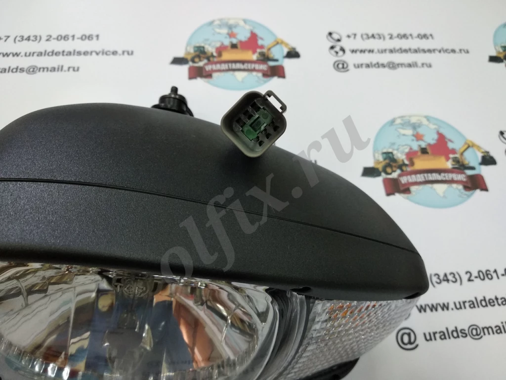 Фара основного освещения UDS-007 (CAT, Terex) Заднее крепление (Усиленная)