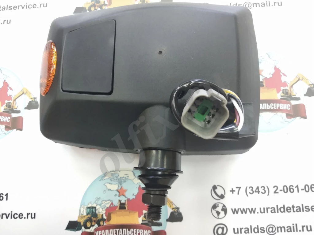 Фара основного освещения UDS-009 (JCB, Case, John Deere, Komatsu) Нижнее крепление