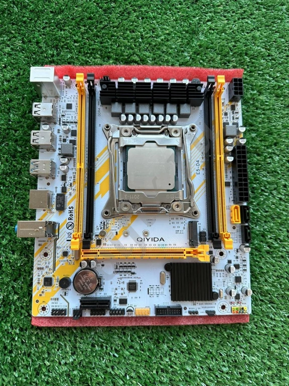Набор материнская плата Qiyida ED4 LGA2011-3, процессор E5 2620V3, оперативная память 1x16 Гб DDR4
