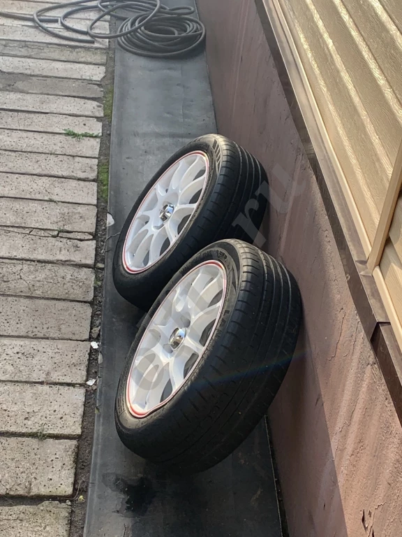 Продаю диски r16 отдаю вместе с резиной цена 10000