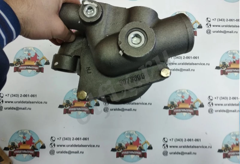 Водяной насос Cummins 3800737 (2882144, 4955705, 3803403, 3803260)