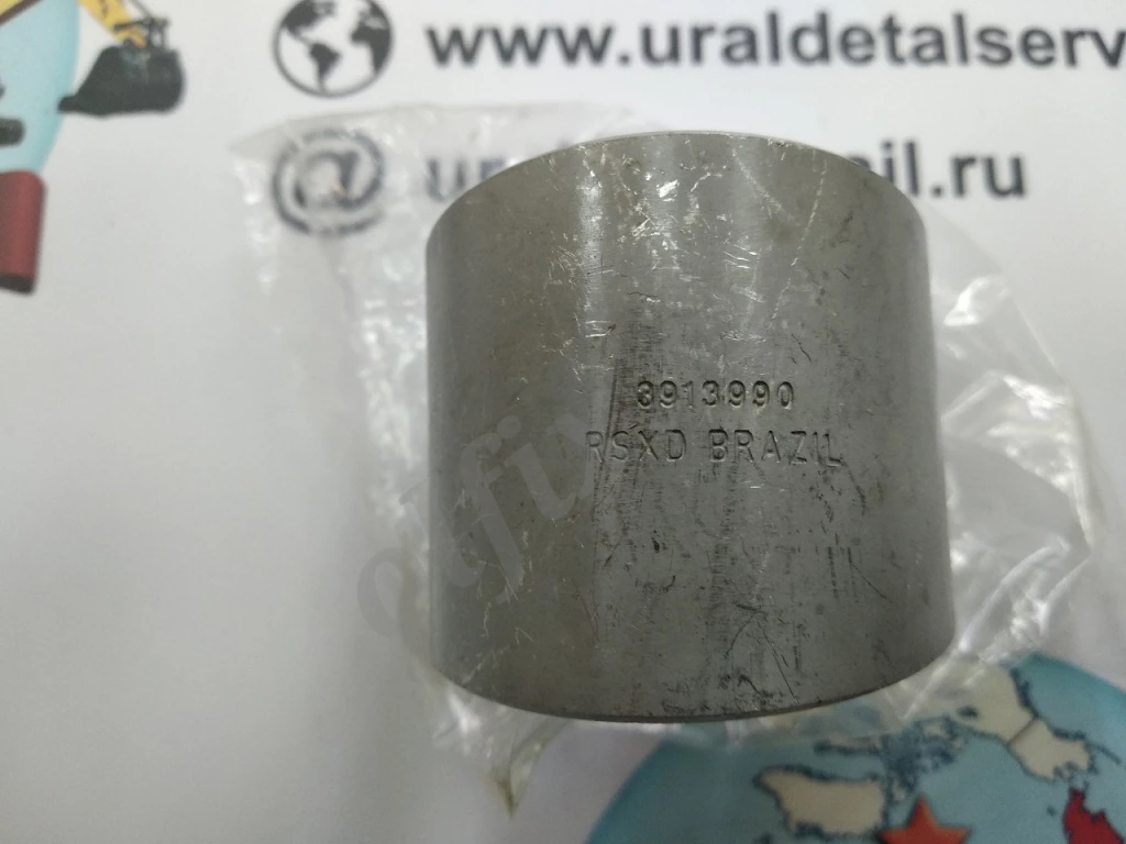 Втулка шатуна Cummins 3913990