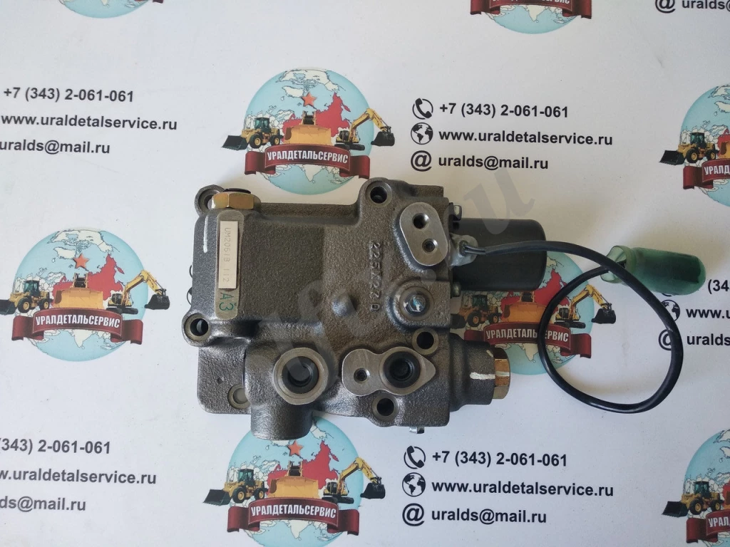 Сервоклапан 708-2L-03604 Komatsu PC200-6Z, PC200LC-6Z