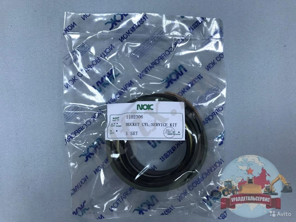 Р/к г/ц ковша 1102306 на Hitachi ZX200-3 NOK