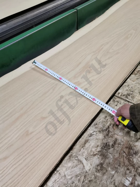 Шпон строганный из дуба, бука, ясеня, клена, карагача.