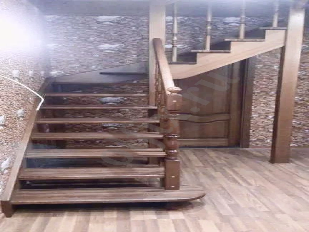 Изготовление лестниц и мебели из дерева под заказ