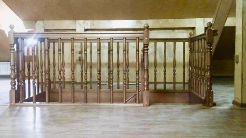 Изготовление лестниц и мебели из дерева под заказ