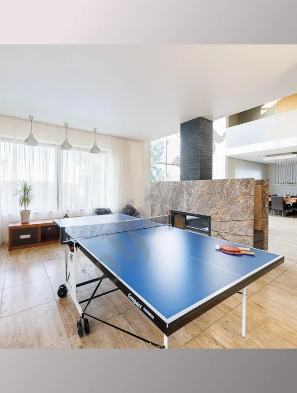 Коттедж, 750 м², Собственник